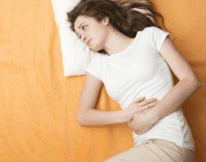 اعراض الدورة الشهرية قبل نزولها للبنات